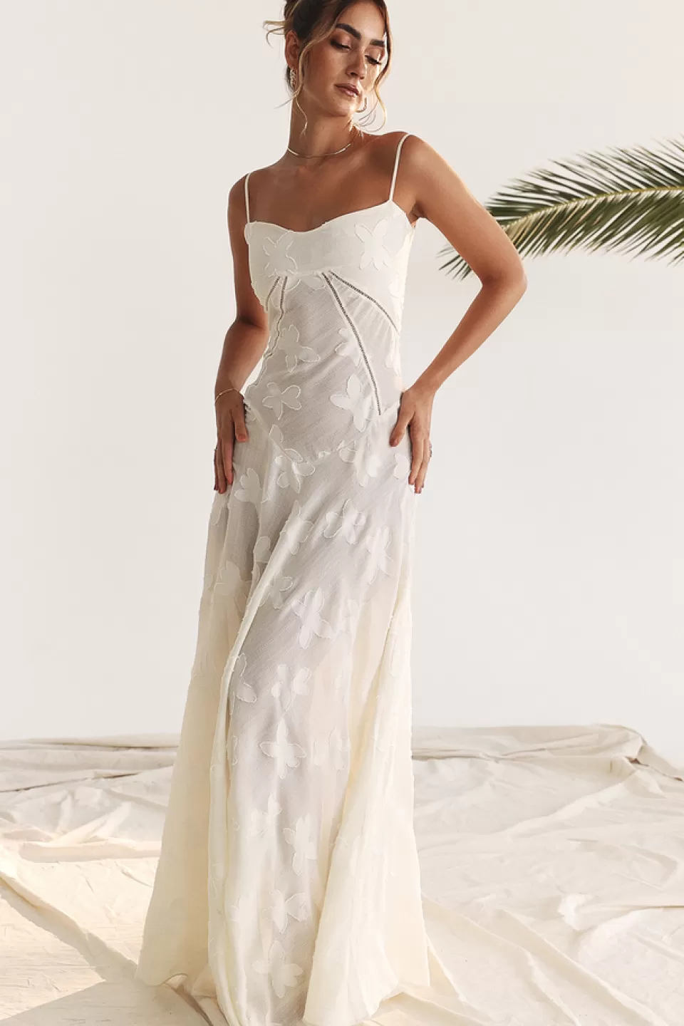 House of CB 'Seren' Vintage Cream Floral Lace Back Maxi Dress Cheap